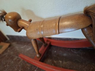Caballito de madera