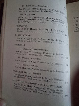 Libro antiguo. El Legado de La Edad Media