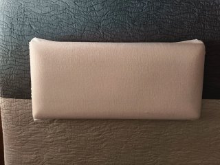 Almohada viscoelástica amarilla