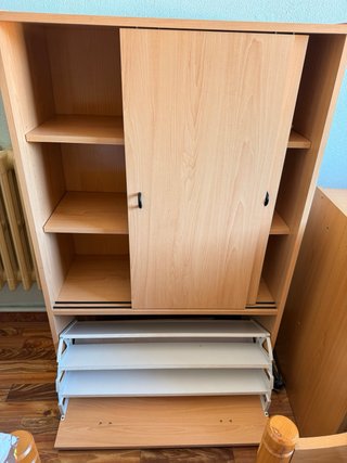 Armadio con porte scorrevoli + scarpiera