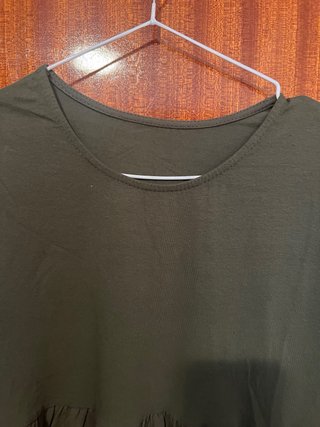 Vestido verde con volantes