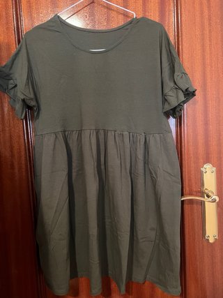 Vestido verde con volantes