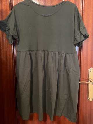 Vestido verde con volantes