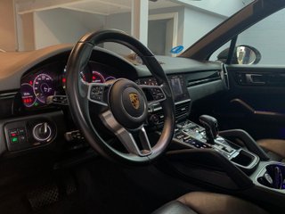 Porsche Cayenne 2022