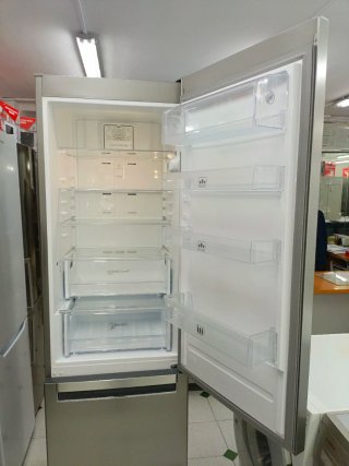Nevera combi Whirlpool 200/60cm A++ con garantia