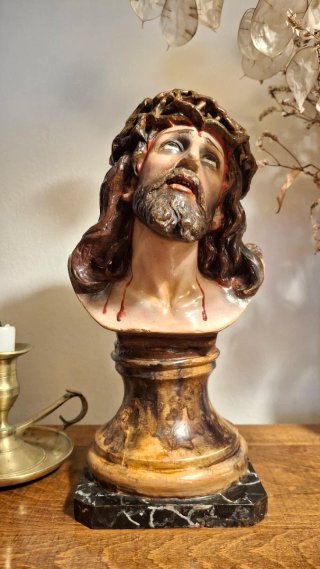 Busto de Cristo de Limpias. Olot