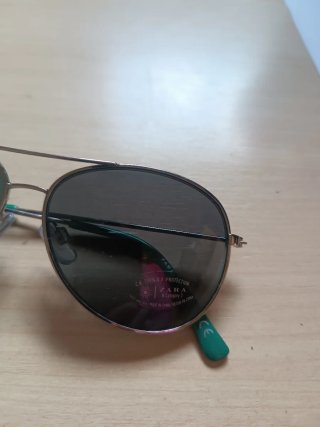 Gafas de sol infantiles Zara metal