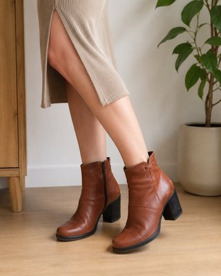 Botines de piel marrones con tacón