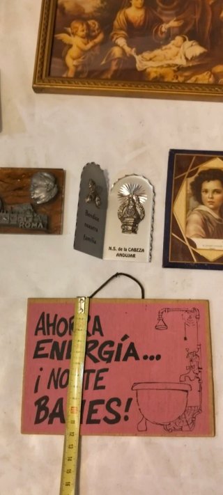 Lote variado de figuras y objetos decorativos