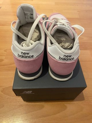 Zapatillas New Balance Rosa y Gris