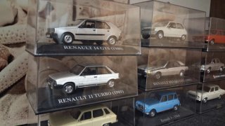 Lote 9 vehículos Renault. Escala 1:43
