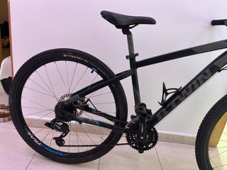 Bicicleta Montaña B'TWIN 27.5 Casi Nueva
