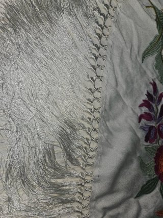 Mantoncillo Flamenco Bordado Flores Pájaros