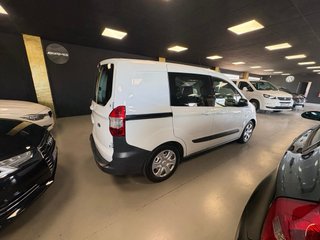 Ford E-Tourneo Courier 2016