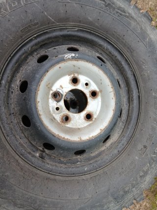 Ruedas 4x4 235/75 R15
