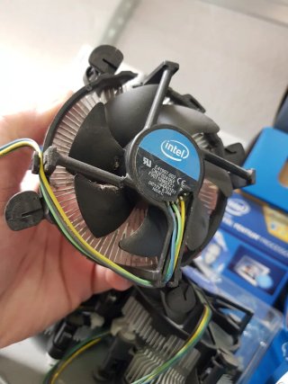Set di dissipatori e ventole per processori Intel 1150 1155 1156