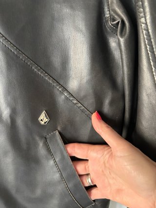 Chaqueta Volcom de Cuero Sintético - Estilo Biker