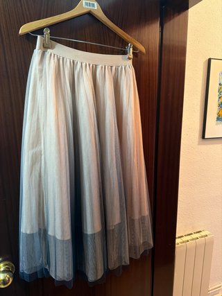 Falda de tul beige y azul