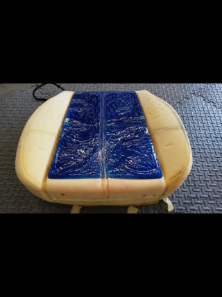 Colocación de gel para asientos de coche