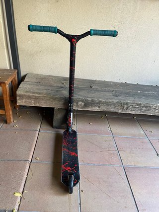 Patinete Bestial Wolf b18 edicion limitada y Oxelo
