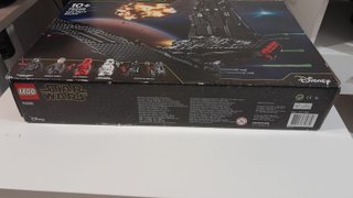 LEGO Star Wars 75256 Kylo Ren's Shuttle