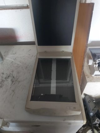 Fotocopiadora Multifunción Gris y Blanca
