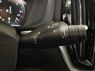 XC60 2.0 B4 D AWD R-Design Auto