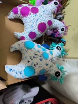 Monstruitos de peluches hecho a mano