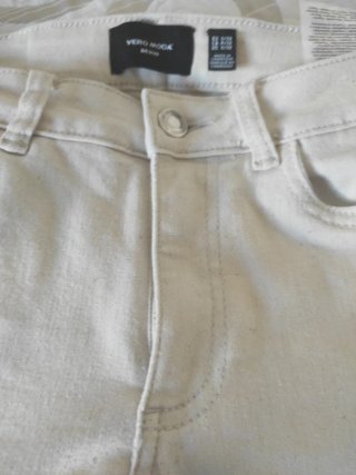 Pantalón campana Vero Moda beige