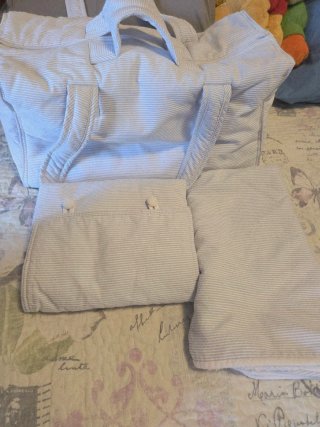 Pañalera de bebé a rayas