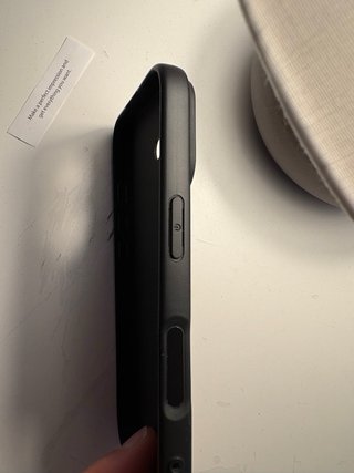 Cover iPhone 16 - Ottime condizioni