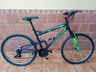 Bicicleta de Montaña FS Negra y Verde
