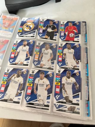 Álbum cromos LALIGA ADRENALYN 2023-24