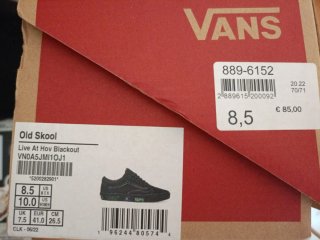 Zapatillas Vans Old Skool Negras con Detalles Verd