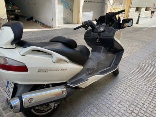 Suzuki Burgman 650 Executive 2011 ITV al día