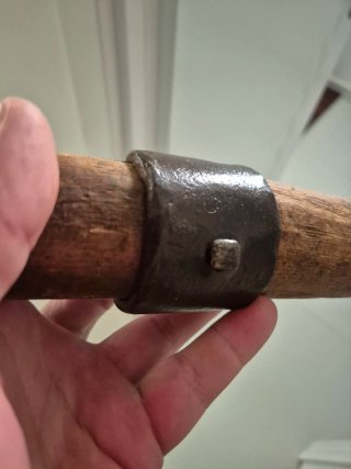 Balancín de tiro de madera y acero