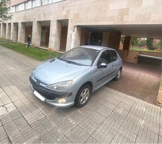 Peugeot 206 1.4i 75cv