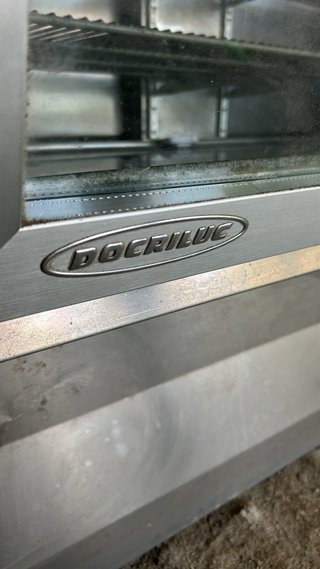 Nevera expositora refrigerada