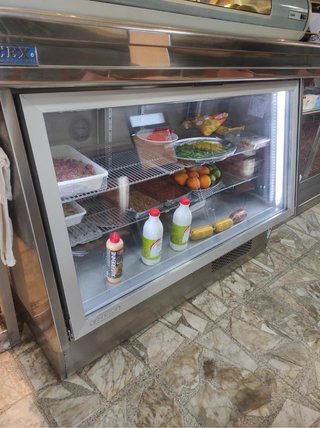 Nevera expositora refrigerada