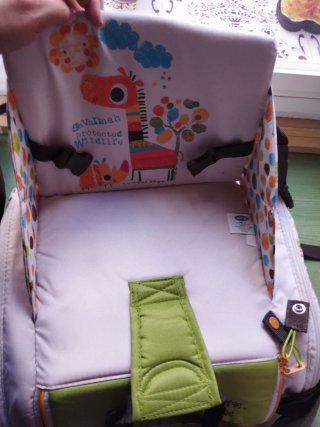 Trona portátil para bebé con diseño