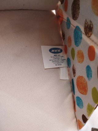 Trona portátil para bebé con diseño