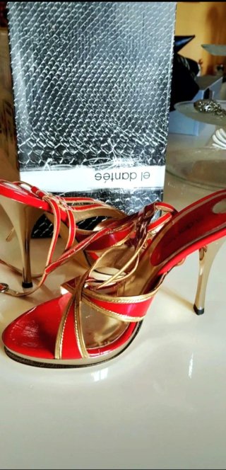 Sandalias de fiesta El Dantes rojas y doradas