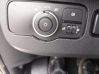 MERCEDES SPRINTER DOBLE CABINA BASCULANTE 143 CV
