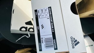 Scarpe Adidas Bianche Nuove ho le misure 40 42 41
