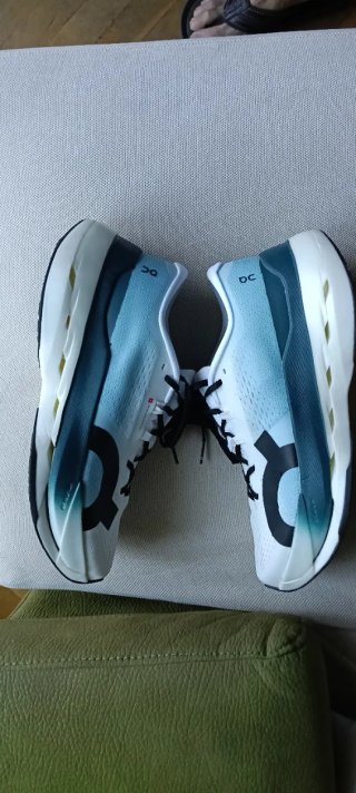 On Cloudboom MAX  talla 45