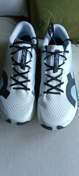 On Cloudboom MAX  talla 45