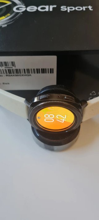 Samsung Gear Sport Smartwatch con varias correas