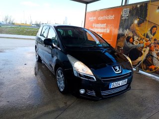 Peugeot 5008 2010
