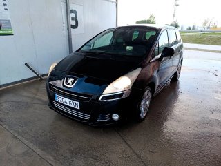 Peugeot 5008 2010