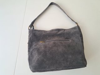 Bolso de ante gris